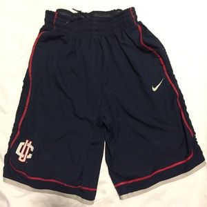 NIKE UCONN HUSKIES BASKETBALL SHORTS